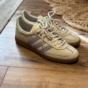 Adidas Handball Spezial Men's Cream and Lavender Sneakers